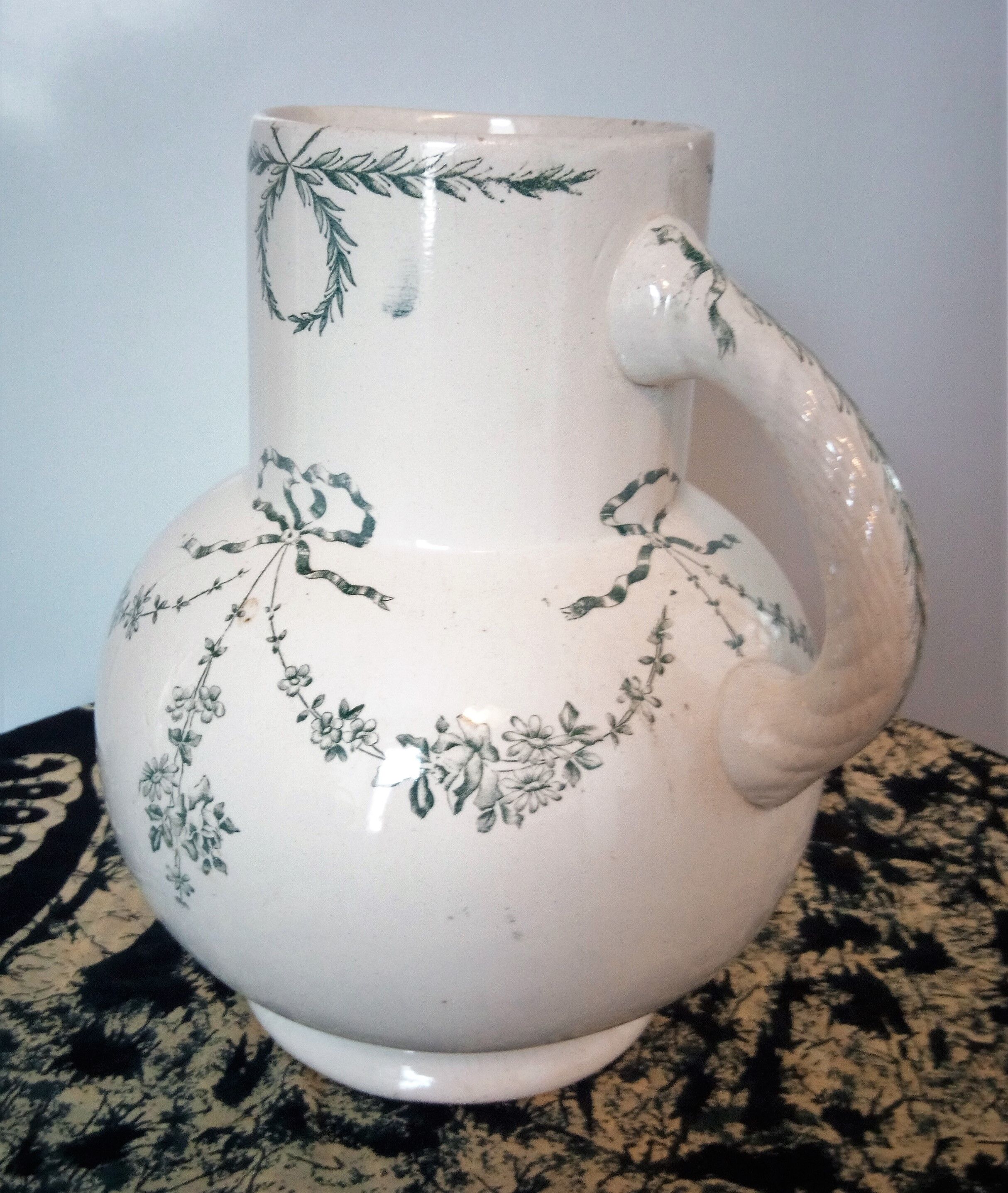 Broc de toilette Longchamp Rohan