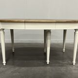 Extendable oak dining table, white legs, 4/6 place settings
