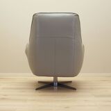 Leather swivel armchair, Italian design, 1990s, manufacture: Natuzzi