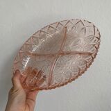 Plat apéritif vintage en verre rose ciselé