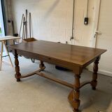 Adjustable oak farm table