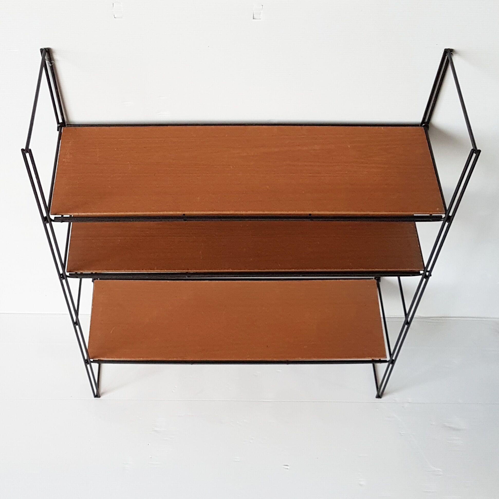 Etagère string années métal et bois années 60
