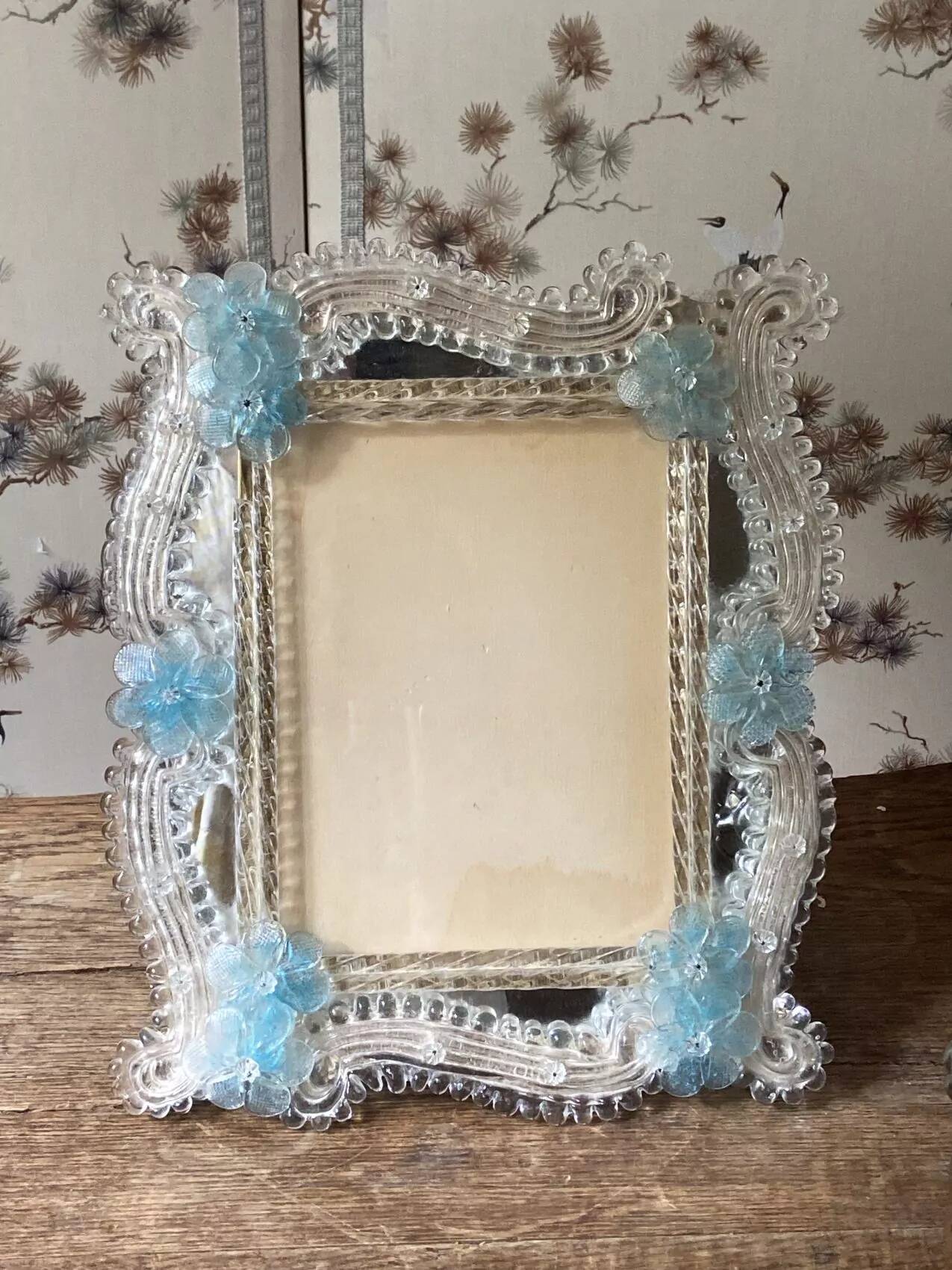 Miroir rectangulaire en verre de Murano aux fleurs bleues – Années 50