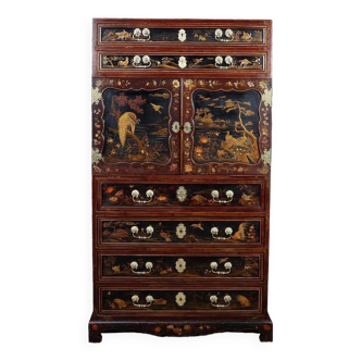 Chinese Cabinet in Lacquered Wood and Painted Wood – Early 20th Century