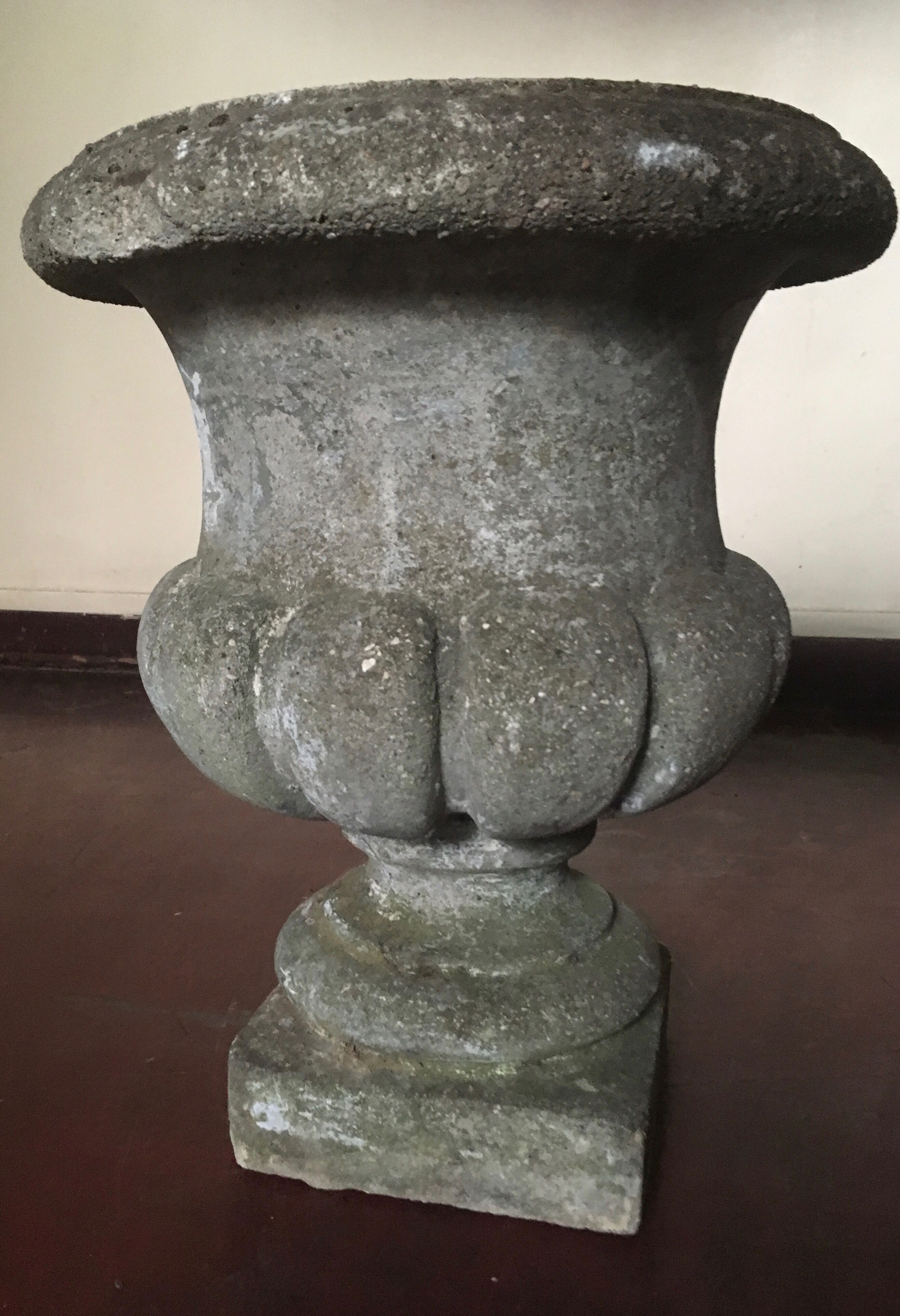 Stone Medici planter , H48cm