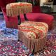 Chaise voyeuse époque Napoléon III en bois noirci, garnie d’une tapisserie