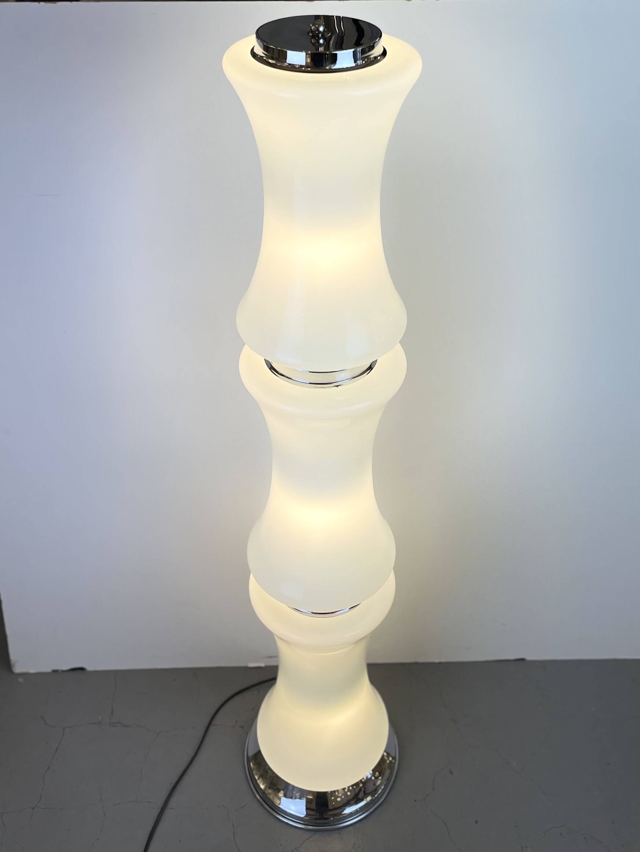 Lampadaire Murano dans le style d'E. Tronconi ou C. Nason, années 1970