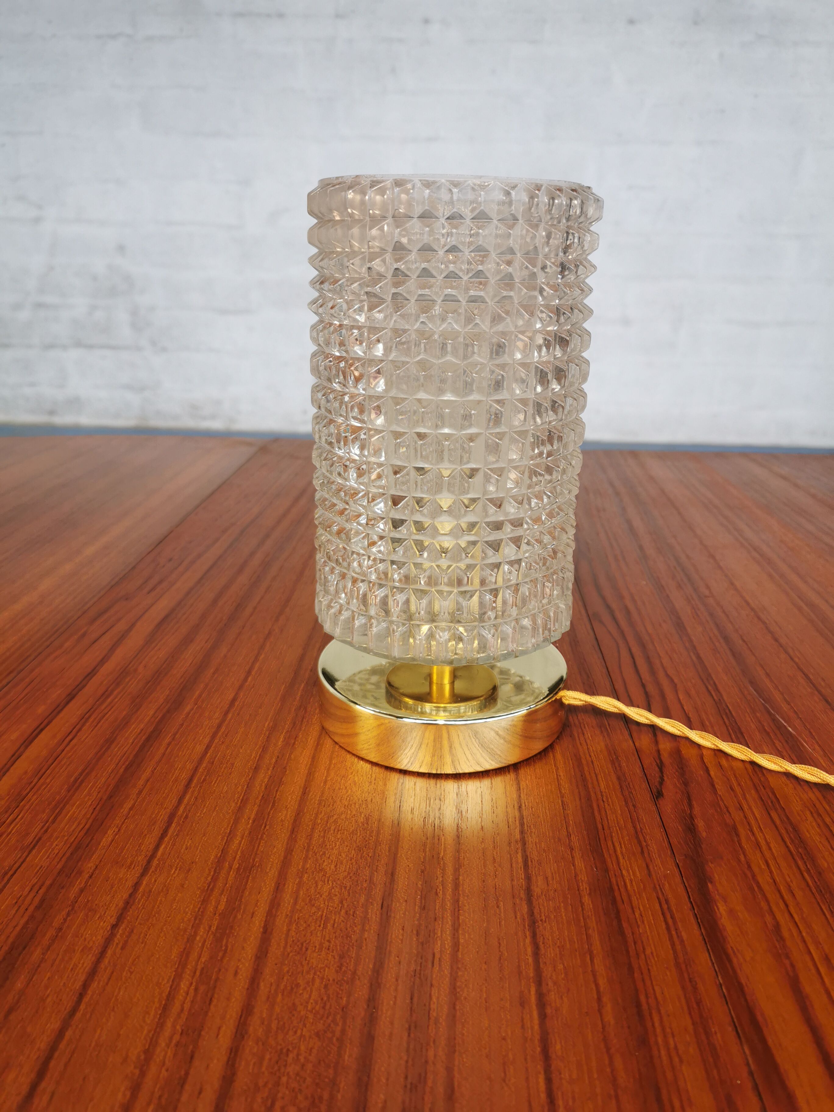 Table lamp with pressed glass globe