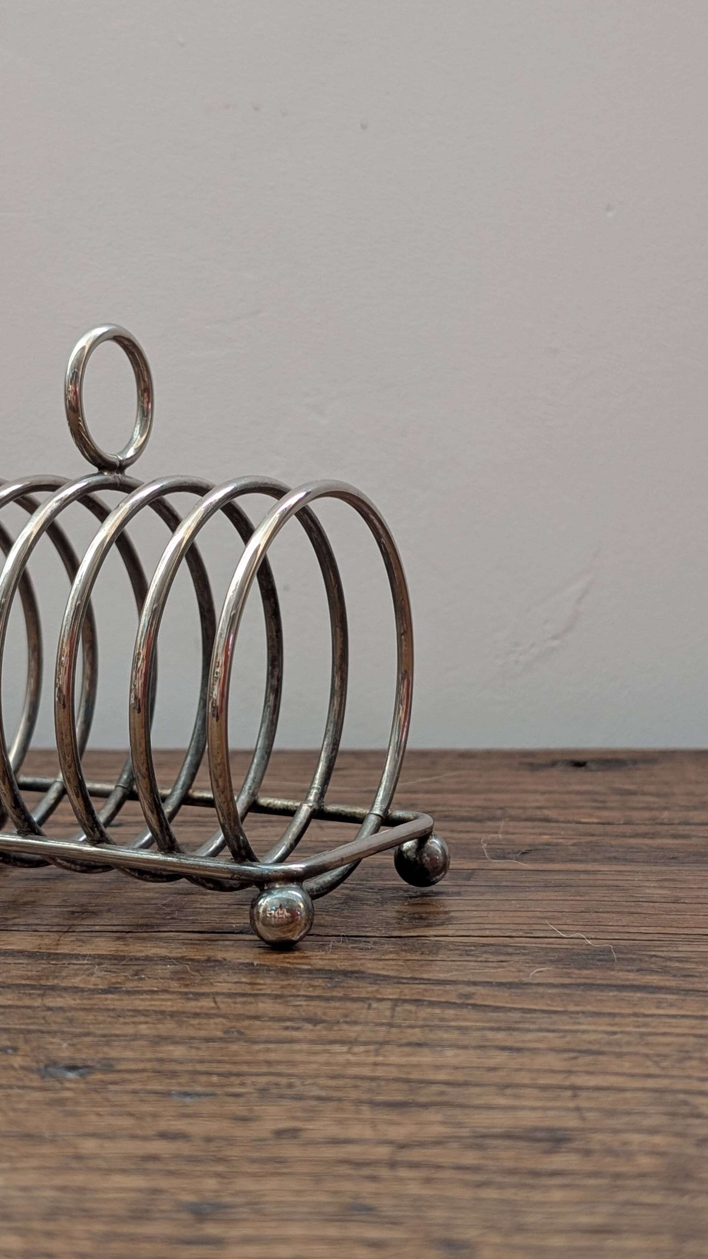 Vintage chrome metal toast rack with spirals