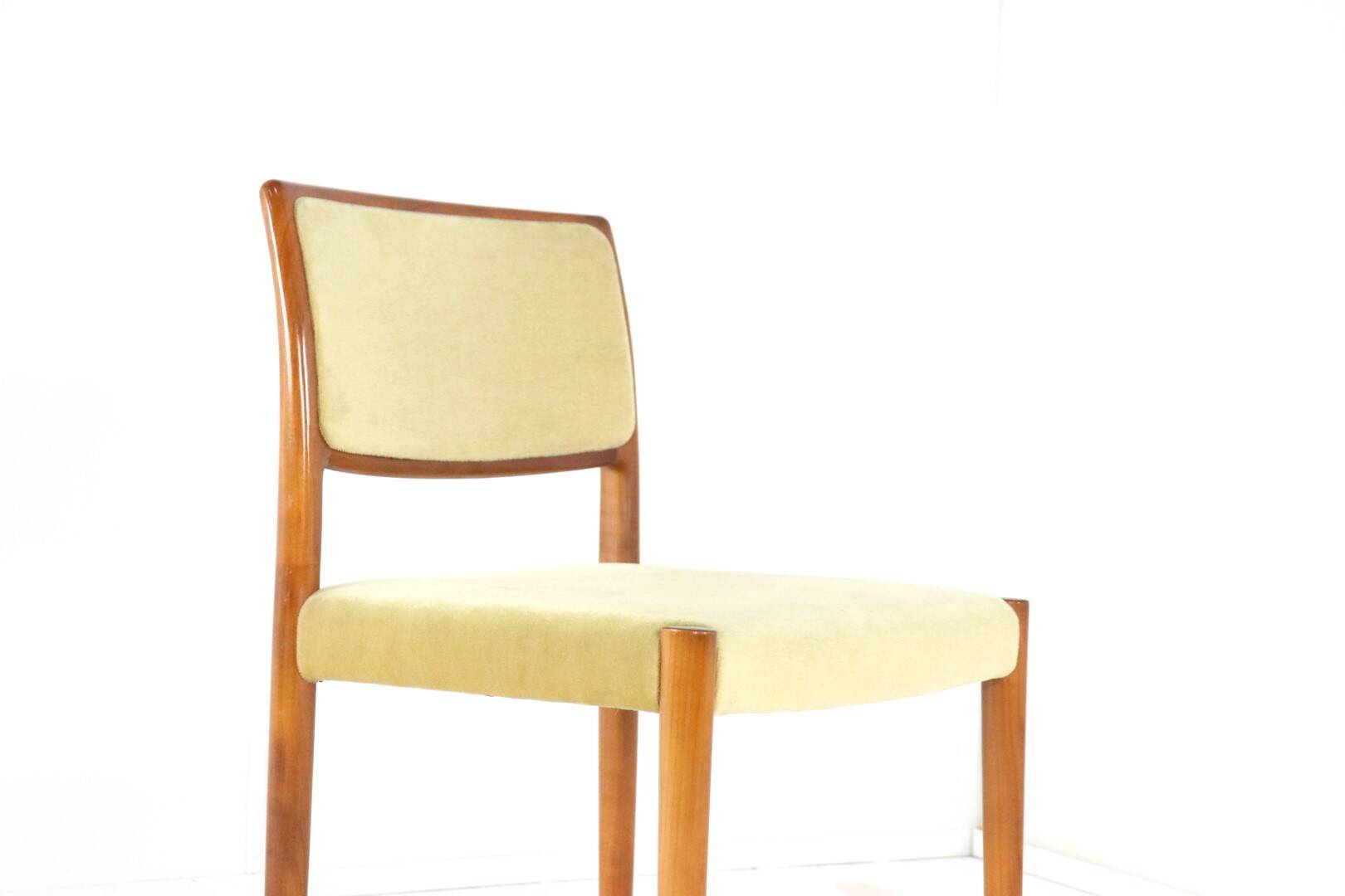 Set of 4 Niels O Möller model 80 chairs vintage danish design