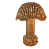 Woven rattan table lamp