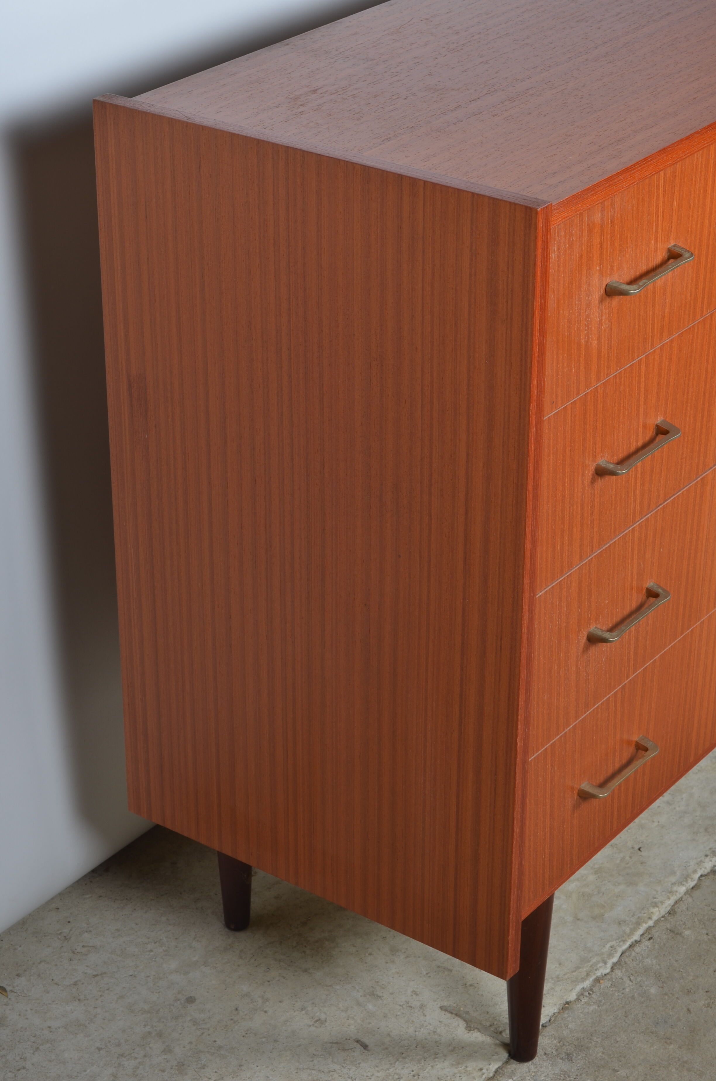 Scandinavian chest of drawers
