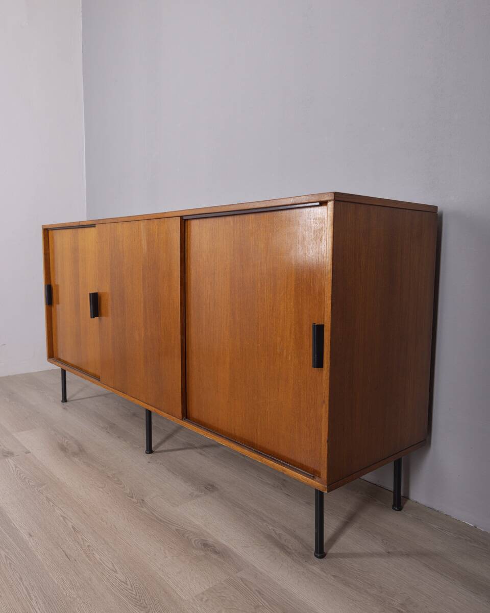 Buffet en teck, Italie années 1960