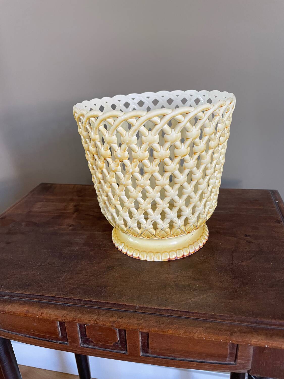 Plant pot