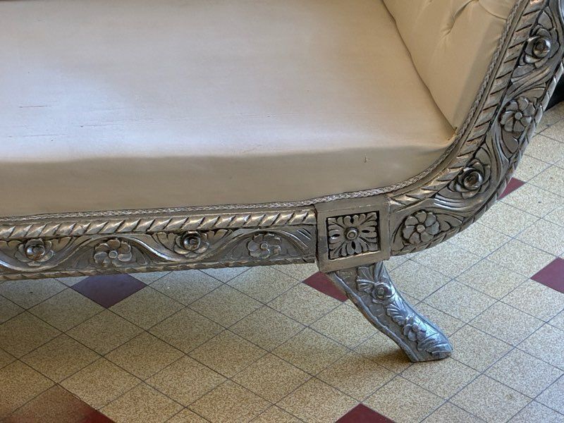 Baroque bench