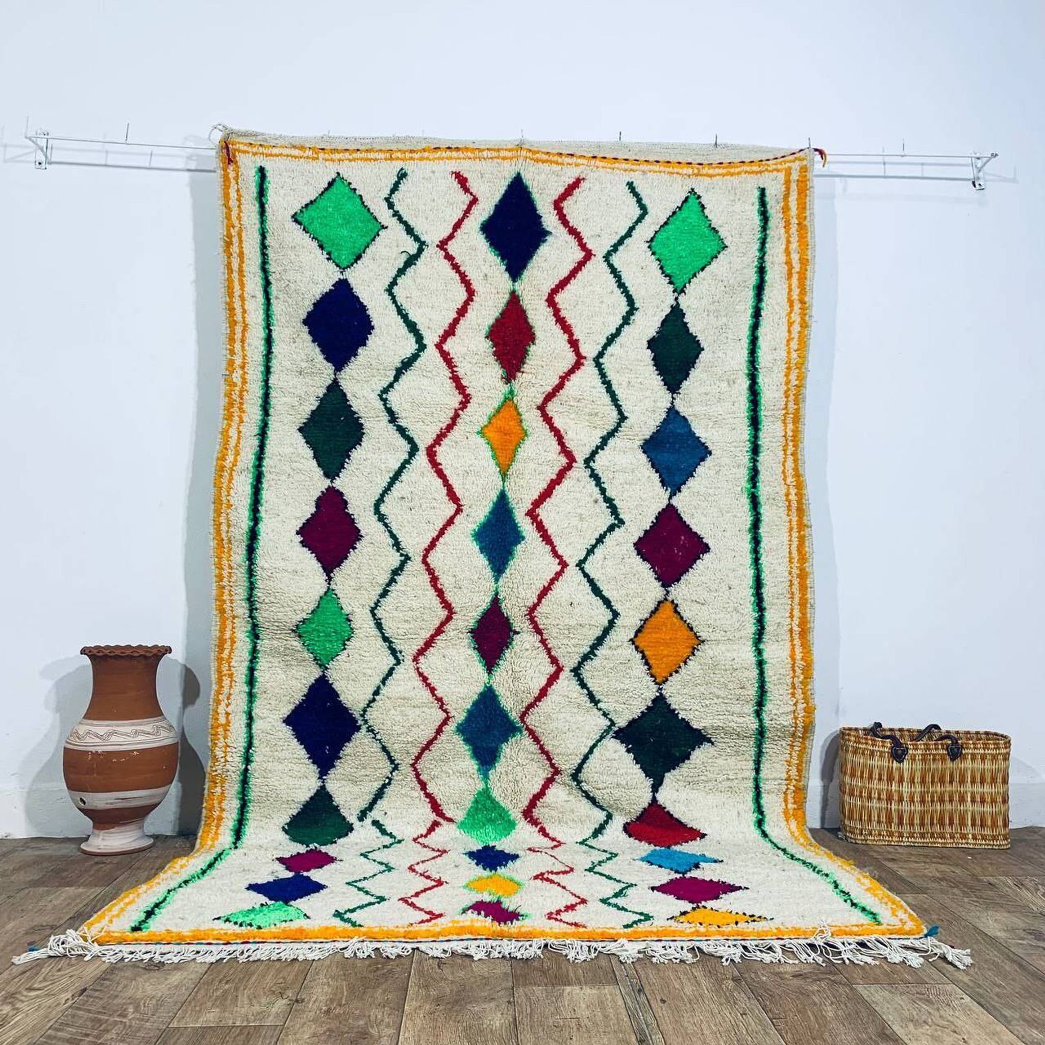 Tapis berbère marocain artisanal fait main 254 X 152 CM