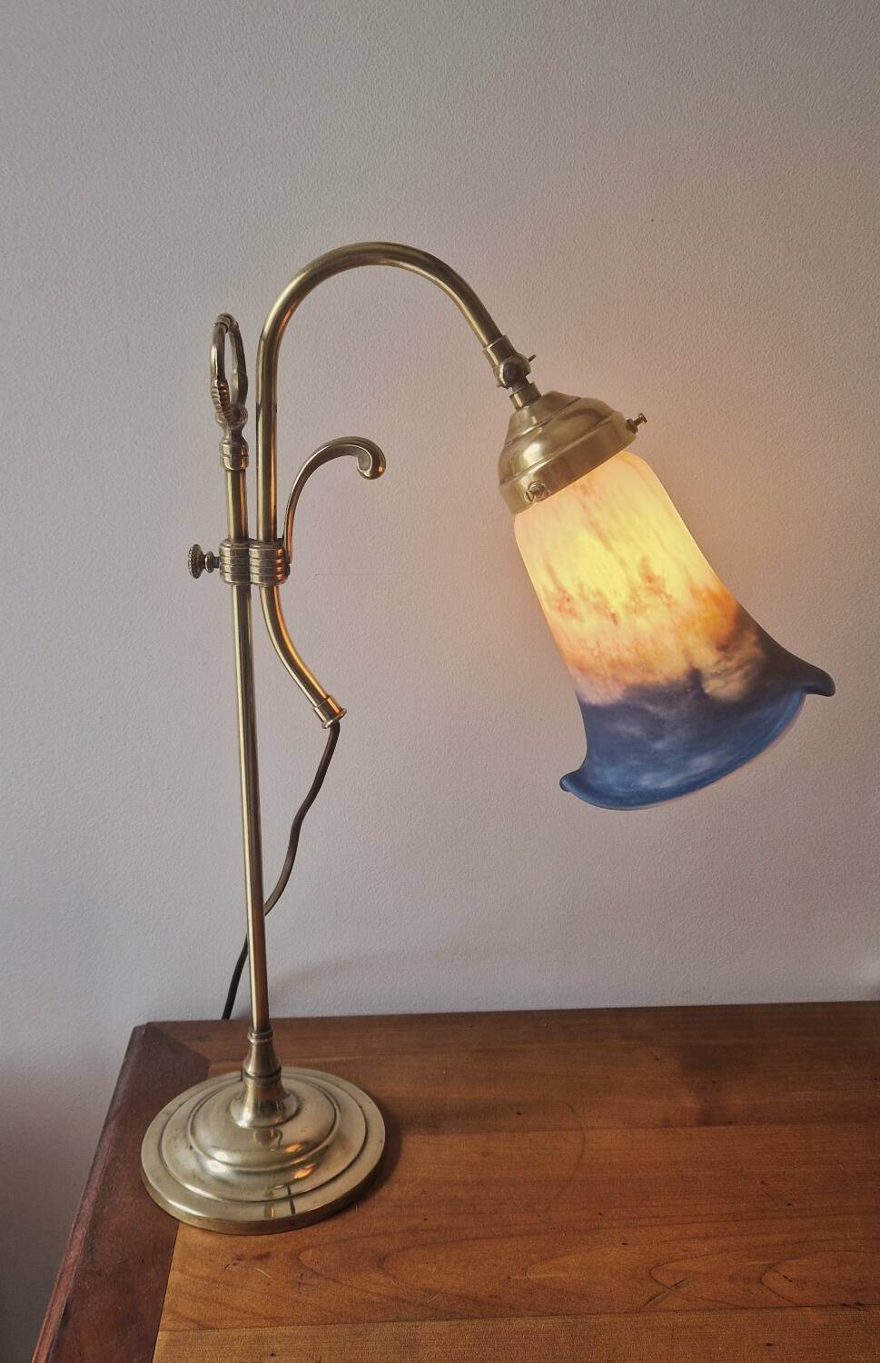 Art Nouveau style lamp - Brass and glass paste - 1920s period