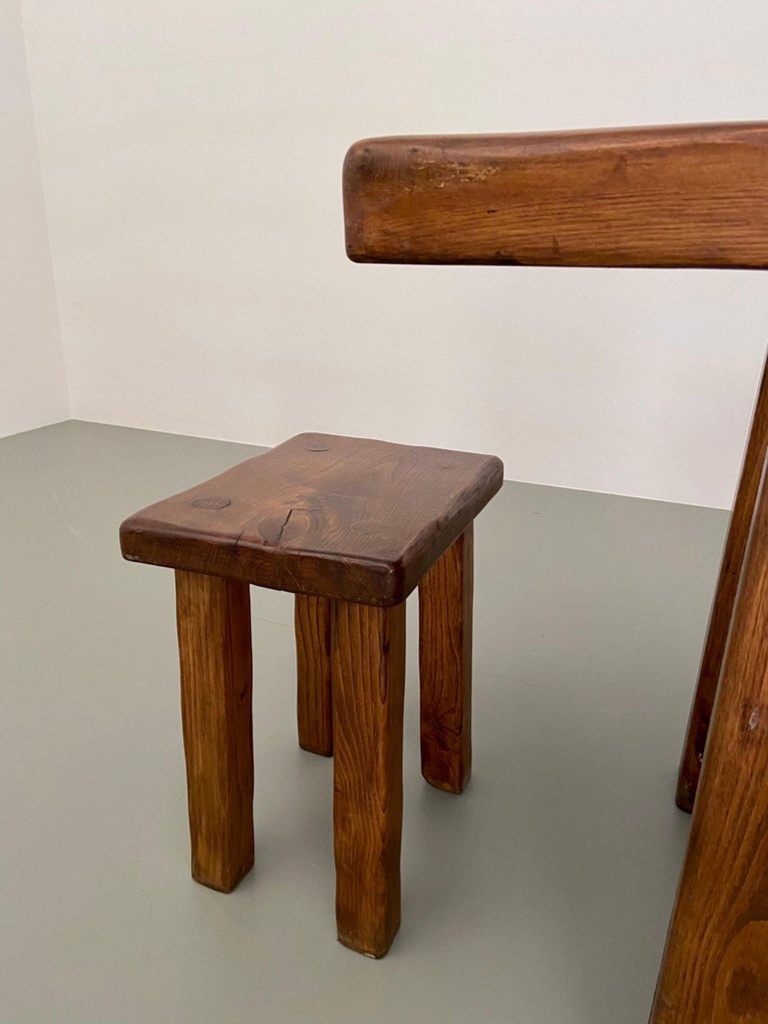 Solid elm dining set including 6 stools France 1970s