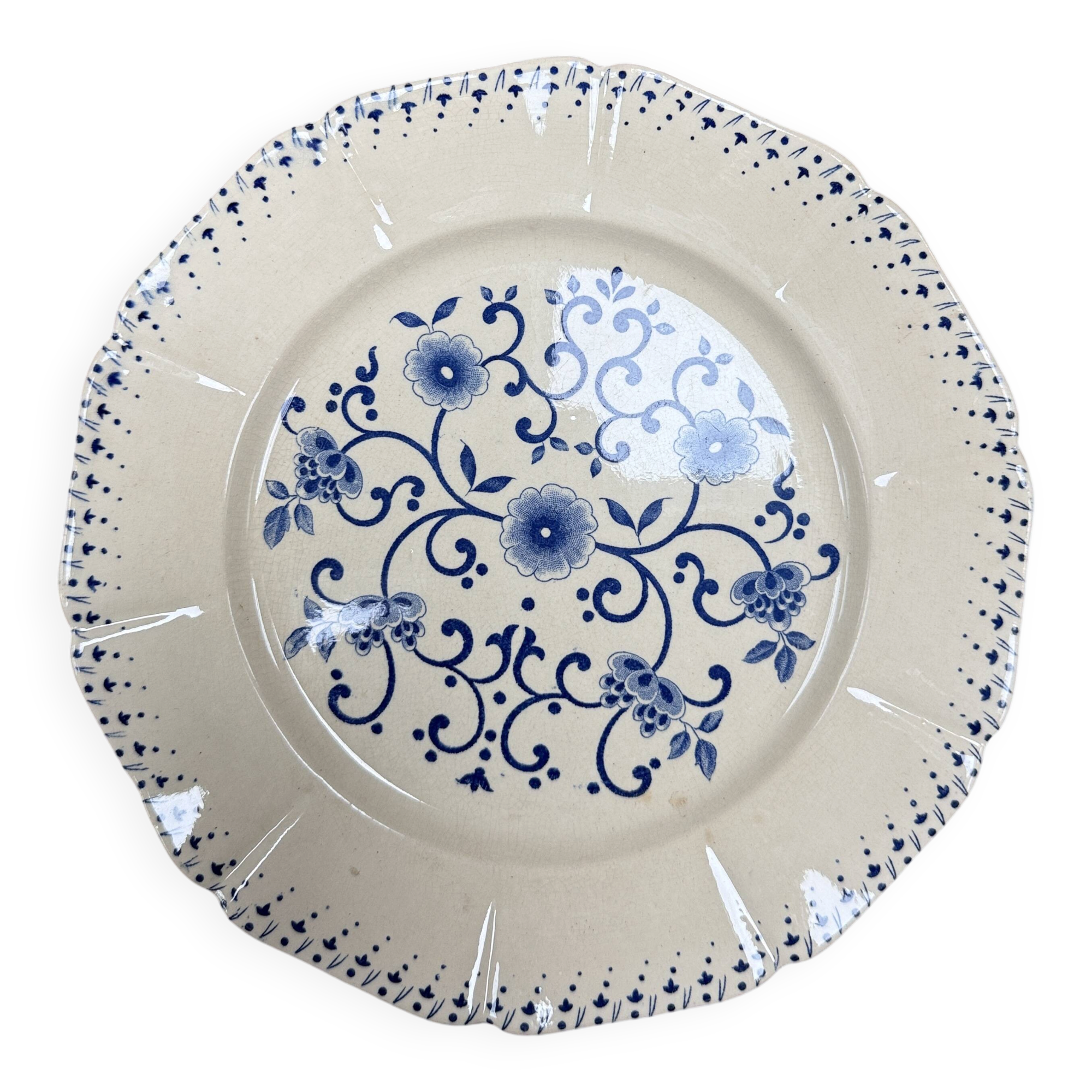 Flat plates ironstone Boch Frères