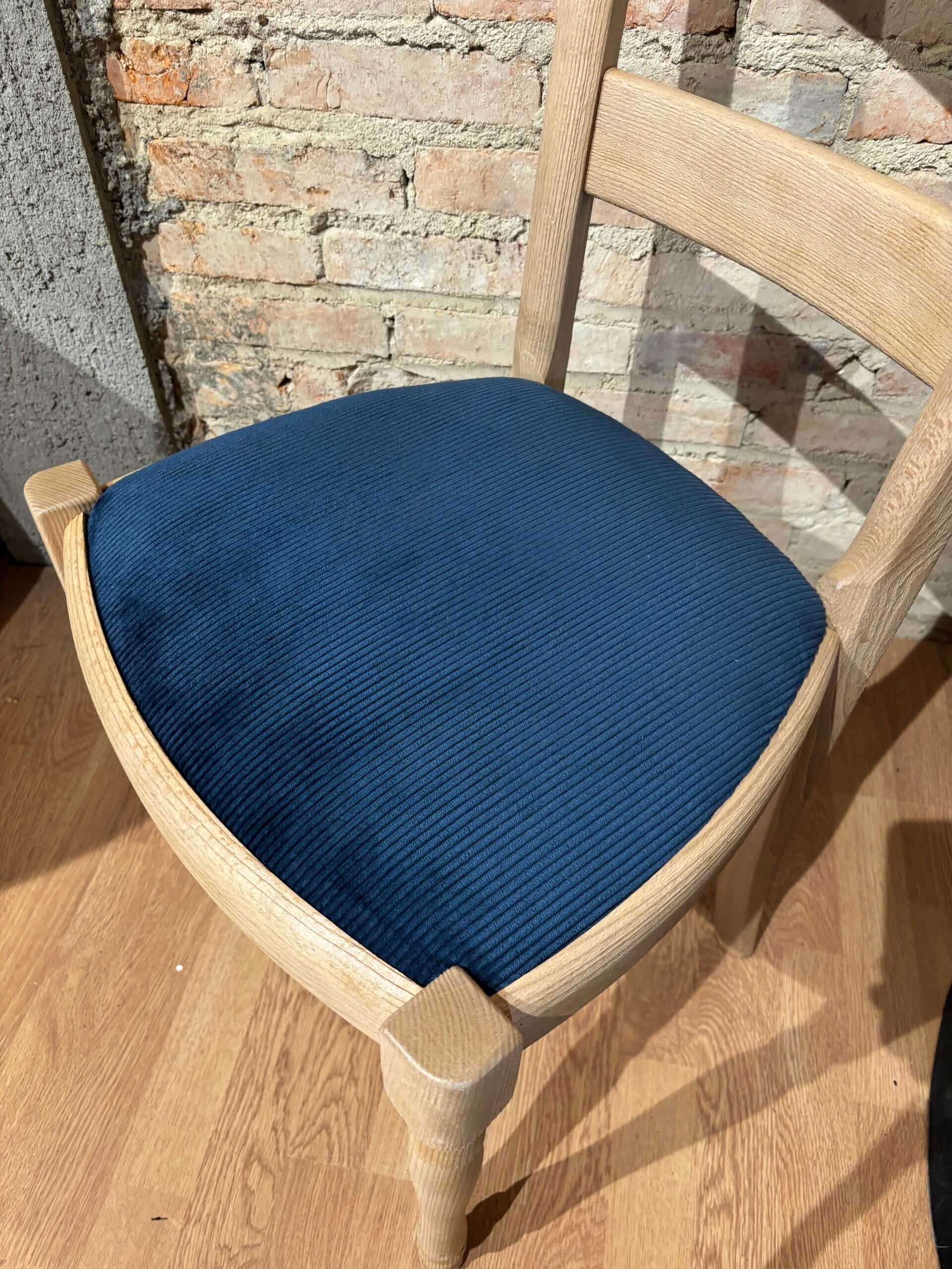 4 chairs with midnight blue velvet seats