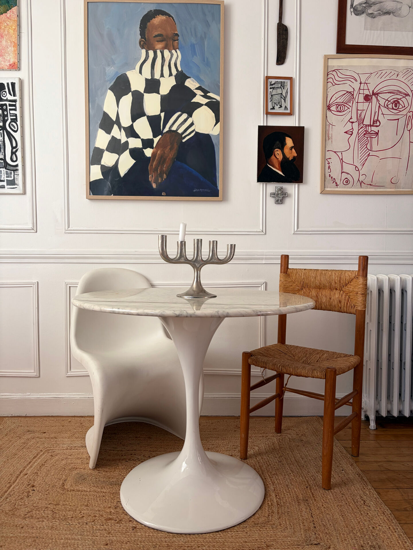 Vintage 1970 marble tulip table