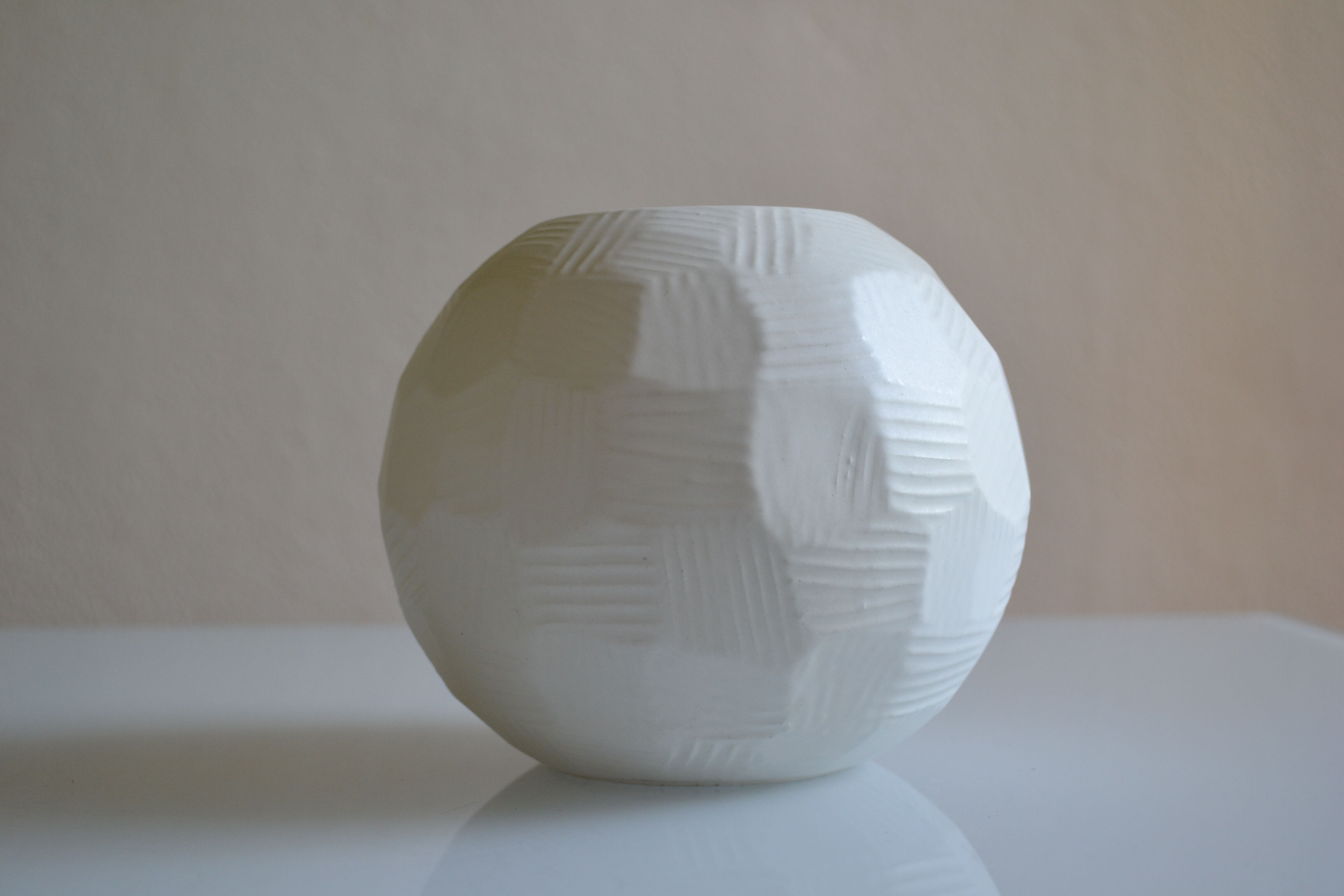 Ball vase with milky engobe