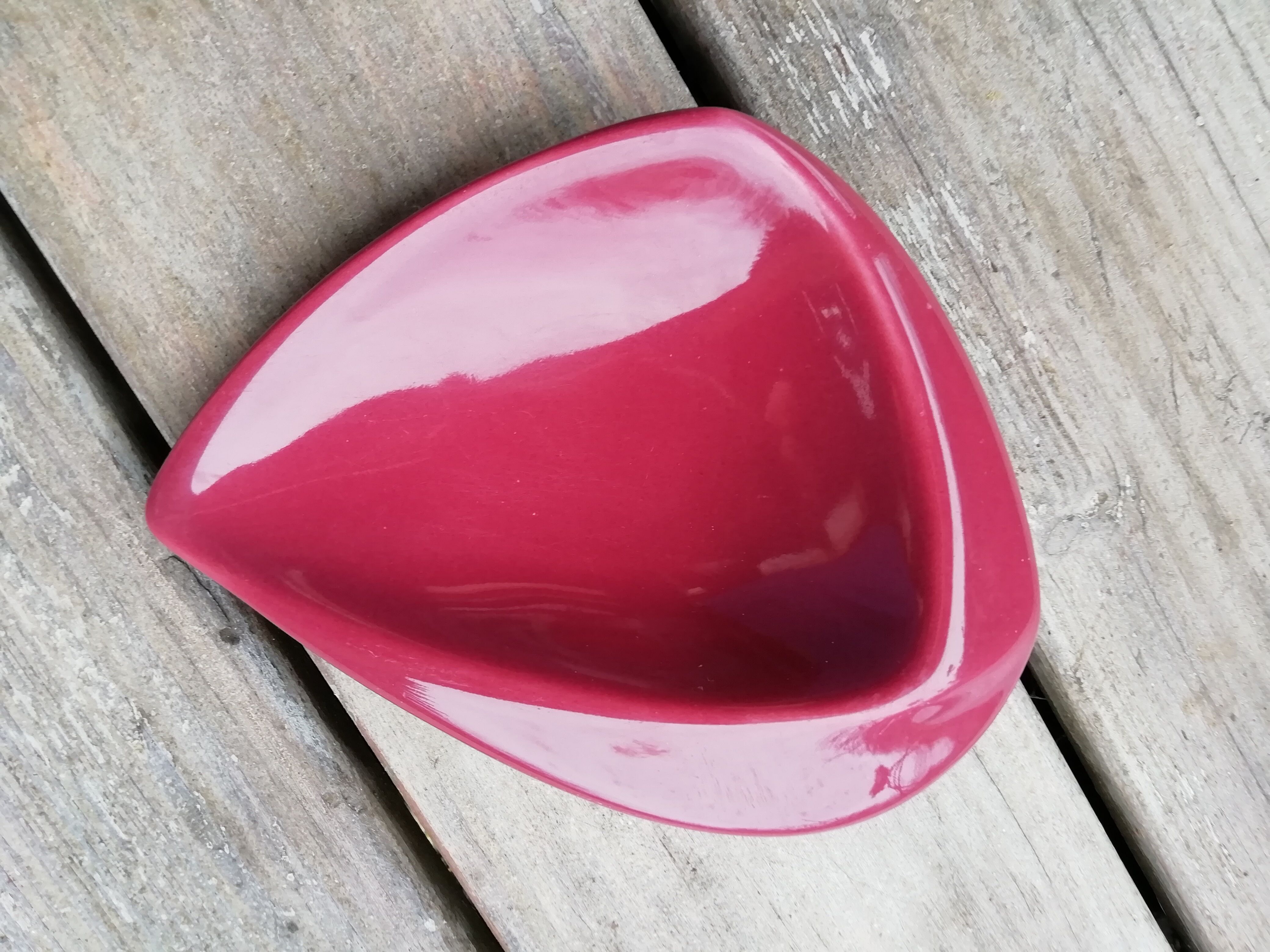 Cendrier forme organique