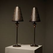 Paire de lampes de table impressionnantes par Lam Lee pour Leeazanne, années 1990.