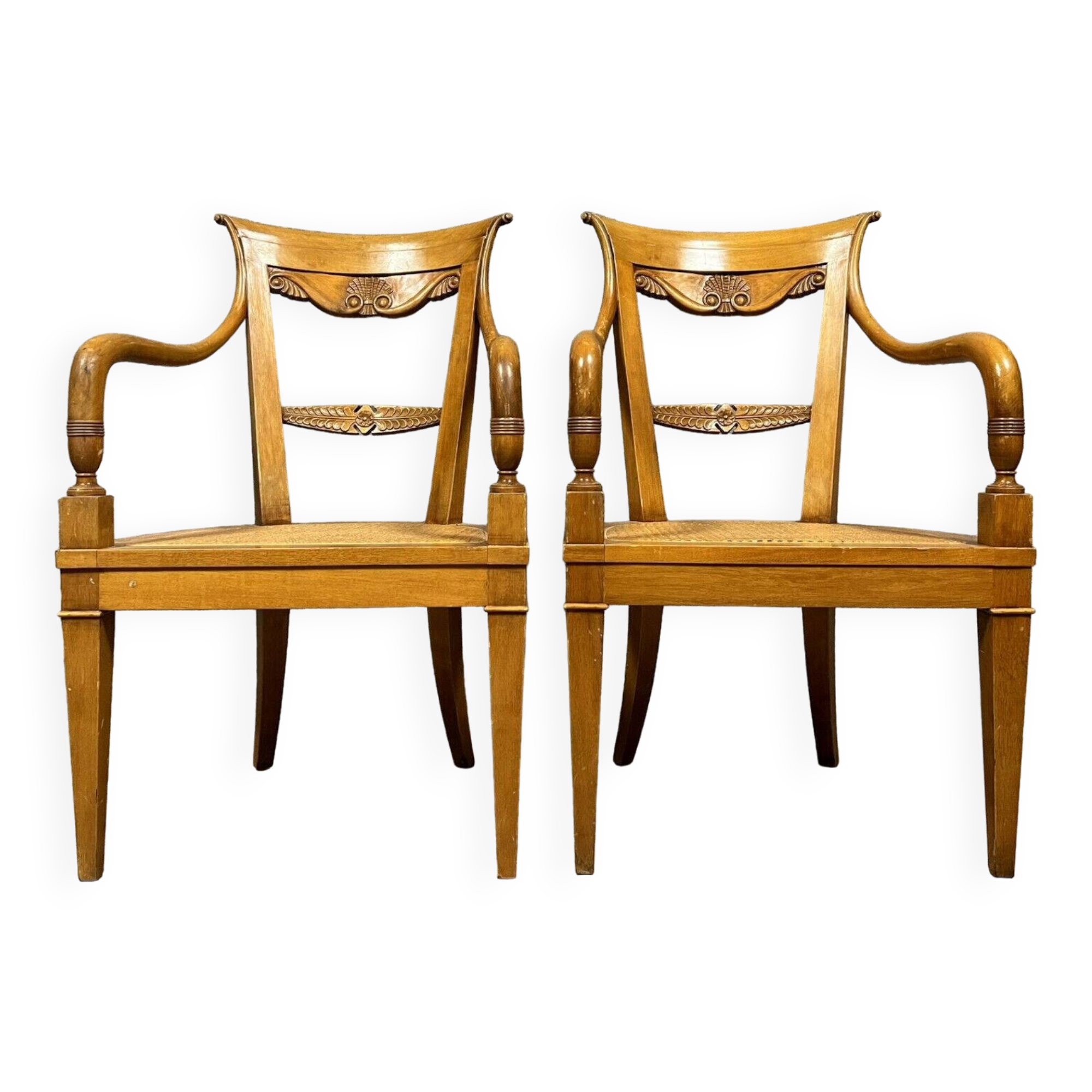 Paire de fauteuils style directoire - consulat en noyer blond vers 1900