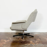 B7041 Armchair in Grey Boucle from Zakłady Przemysłu Meblarskiego Radomsko, 1970s