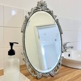 Oval table top face mirror by atsonea