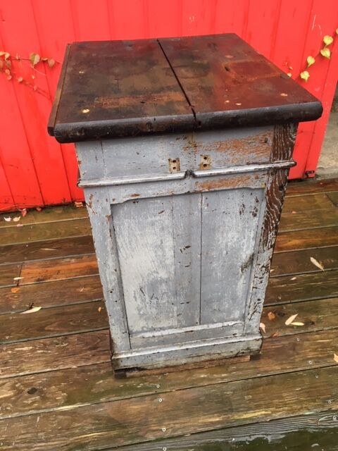 Workshop storage furniture