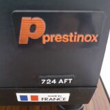 Slide projector
