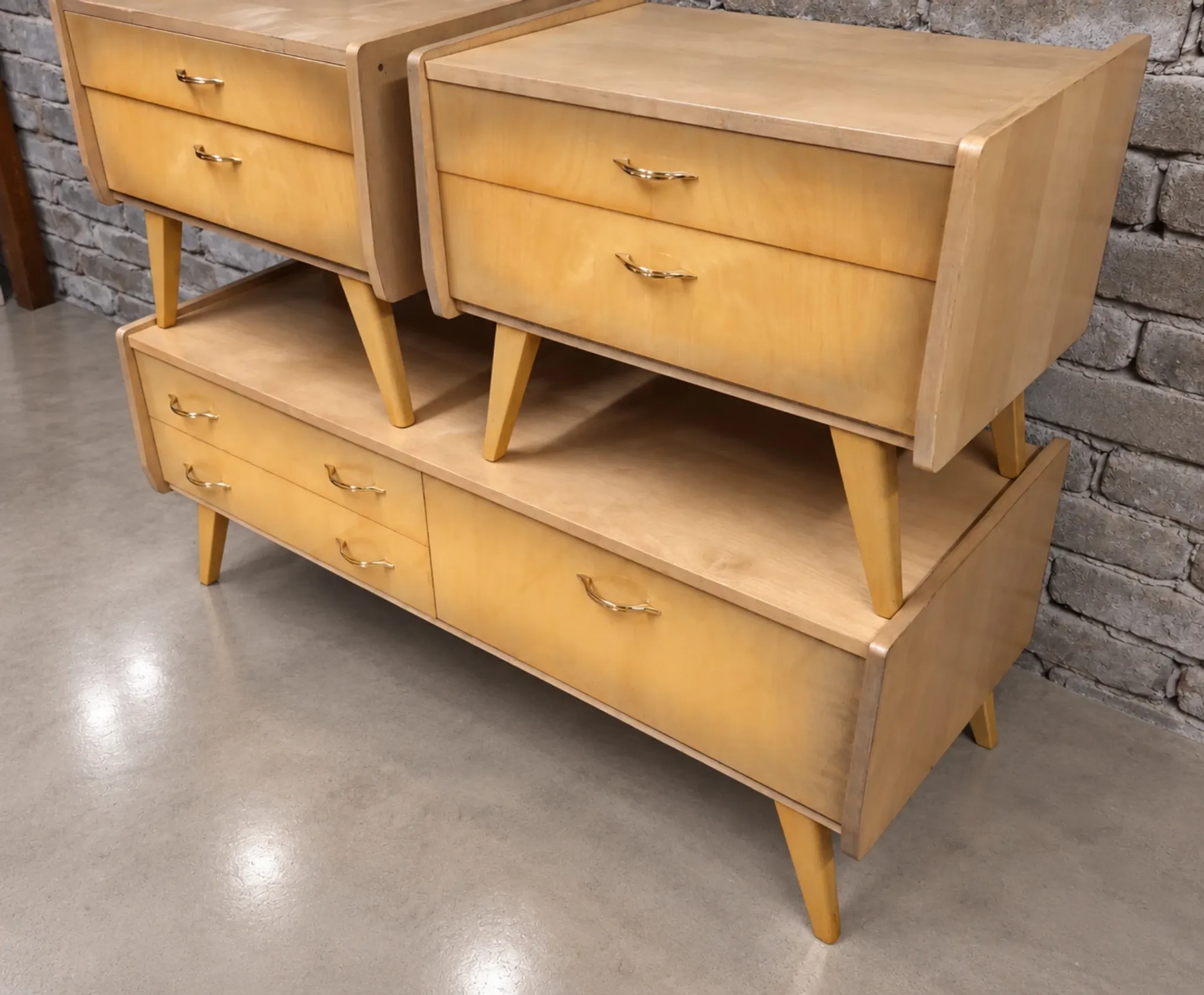 Dressing table set and two modular bedside tables from the 1960s.