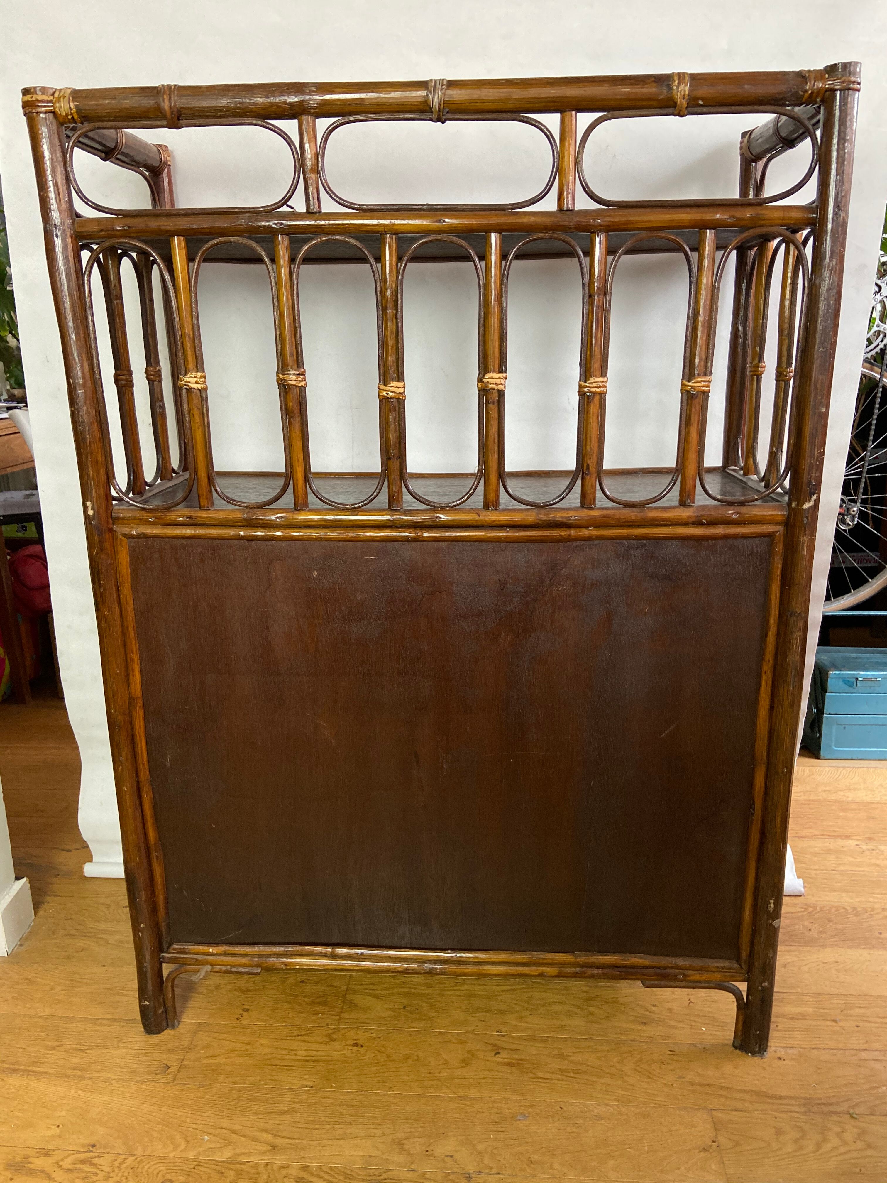 Dresser in rattan and canning