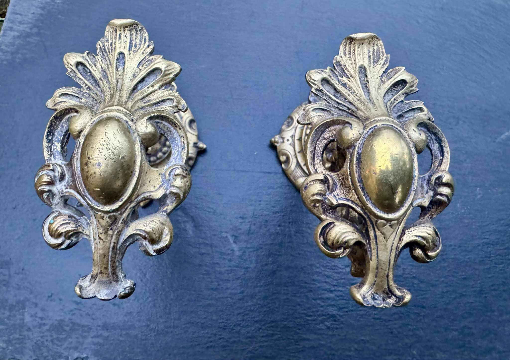 Paire de patères en laiton époque Napoléon III