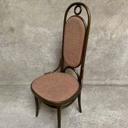 Série de 4 anciennes chaises bistrot Thonet en bois courbé