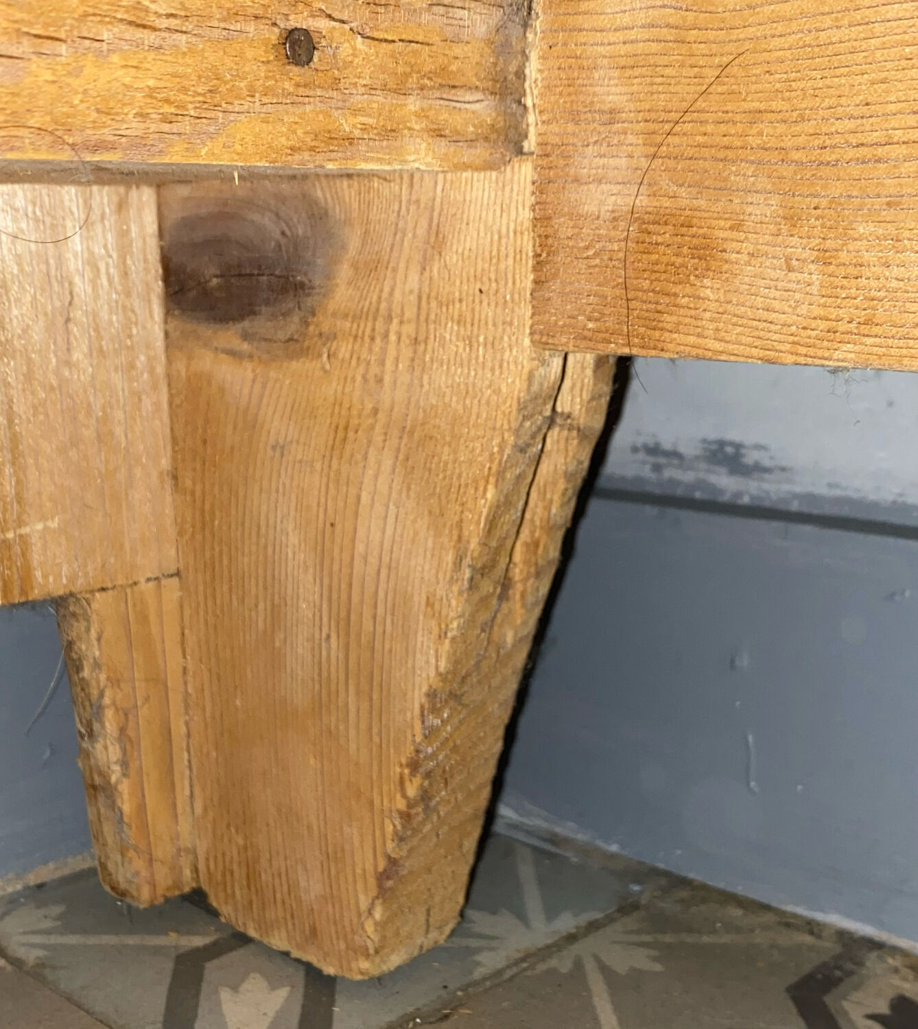 English chest of drawers