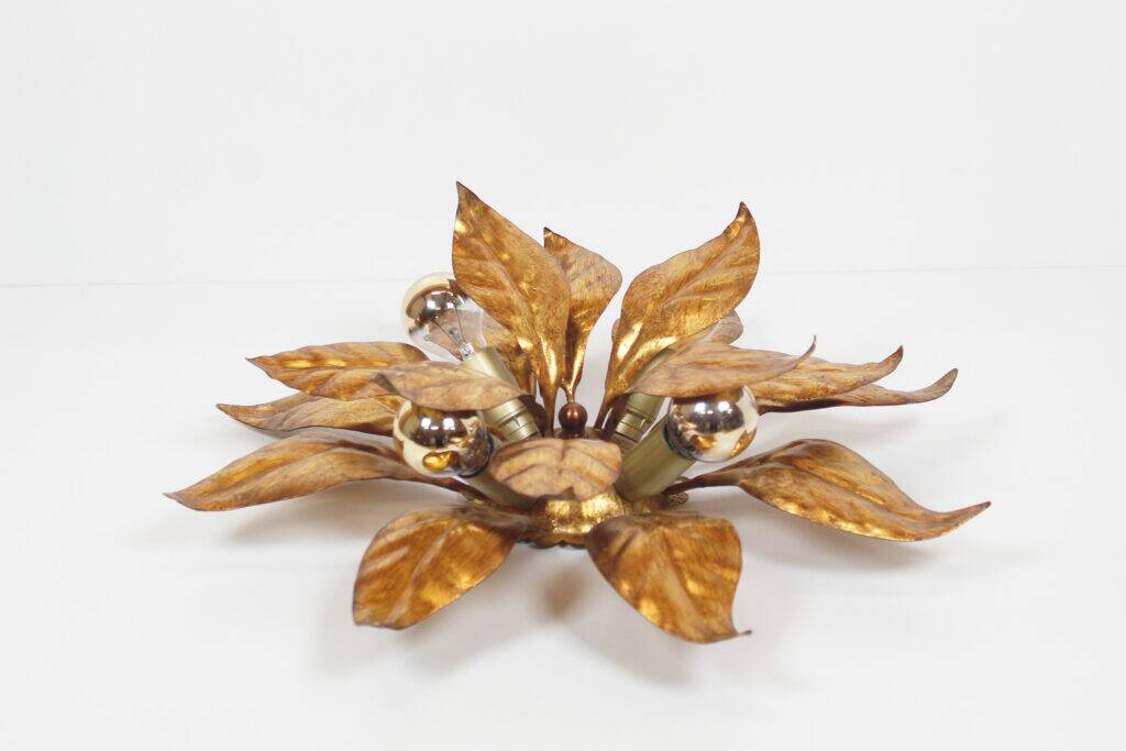 Magnifique plafonnier floral doré de Hans Kogl