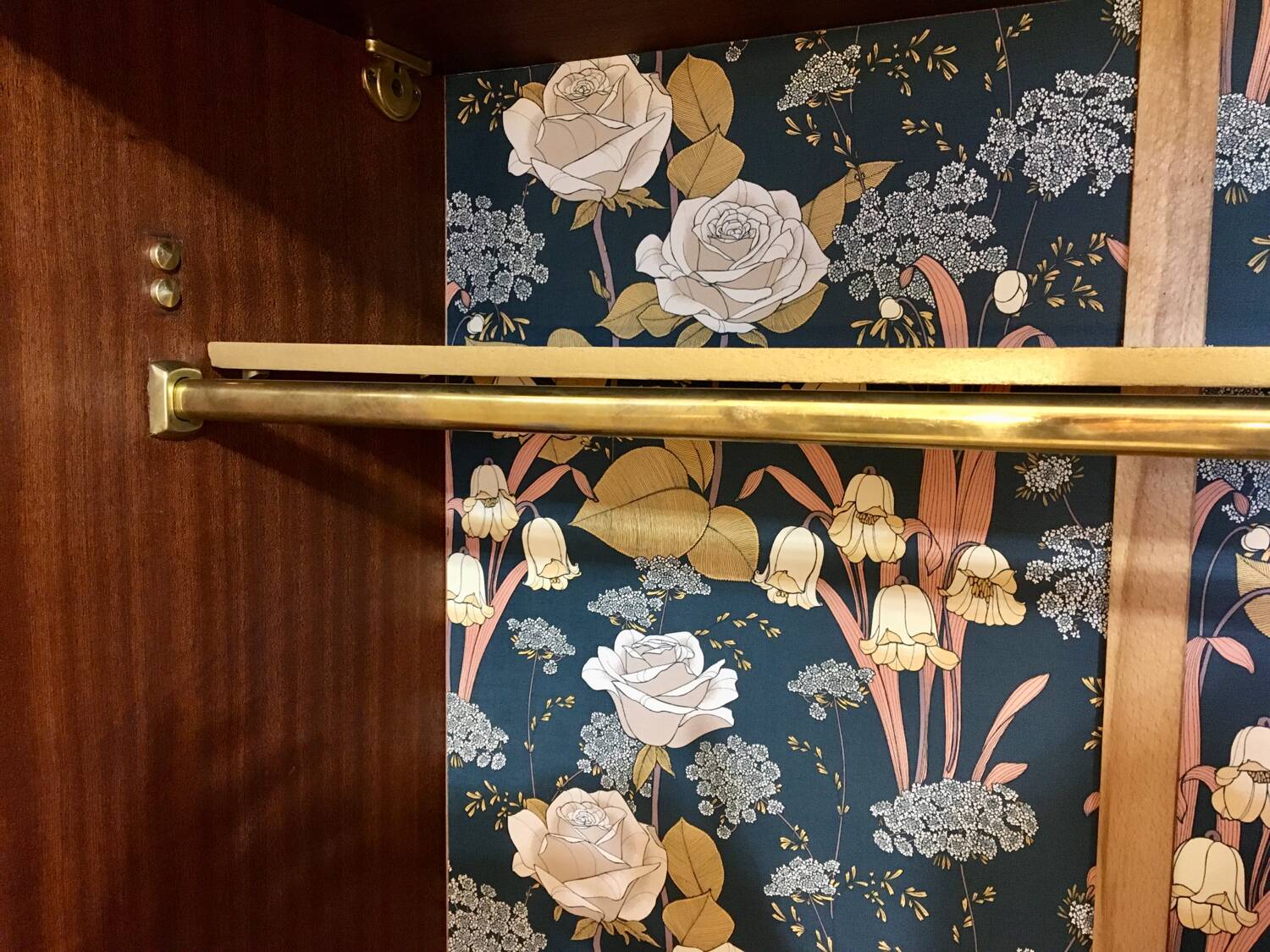 3 door wardrobe 70's