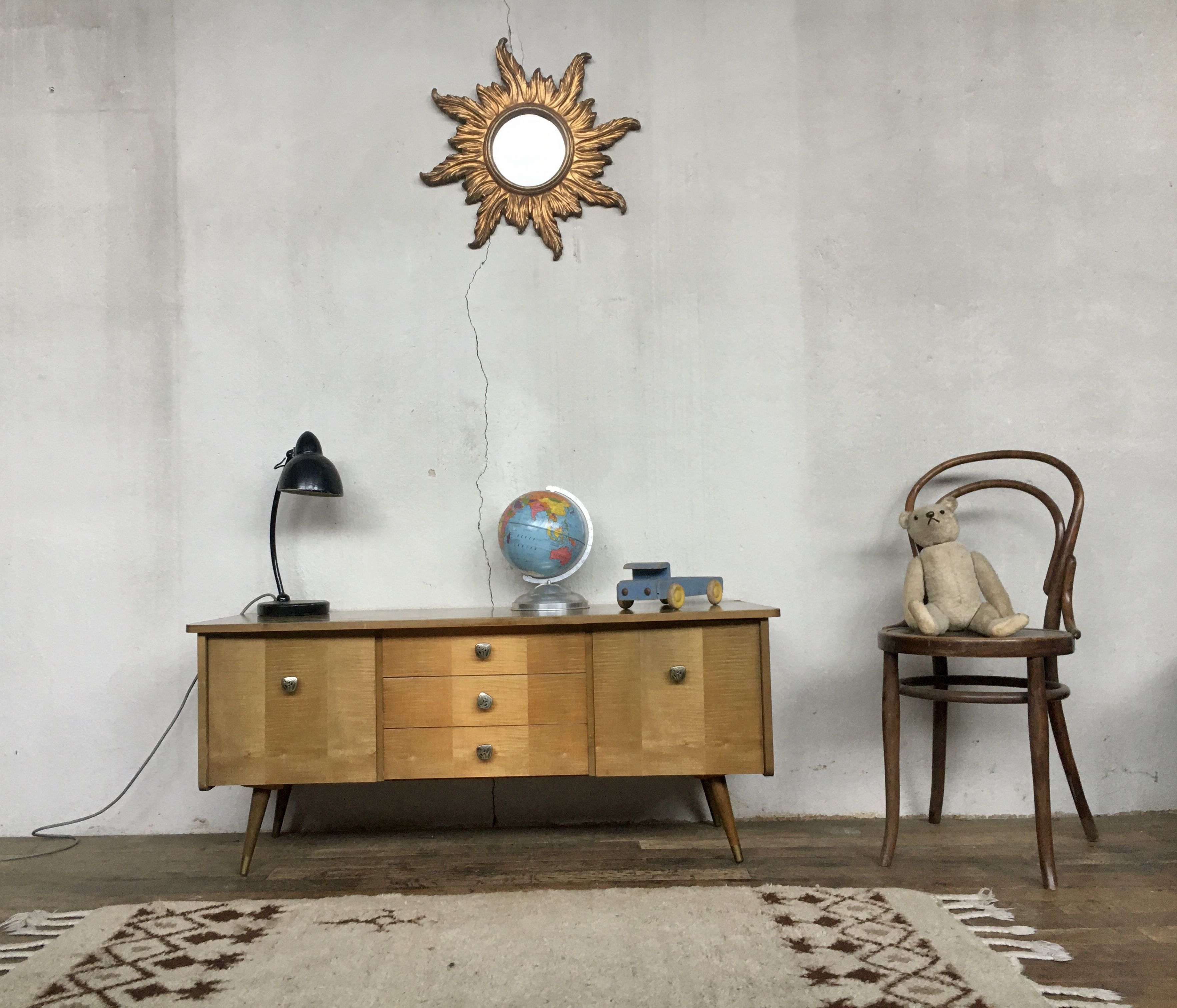 Enfilade furniture tv vintage feet compass Scandinavian style