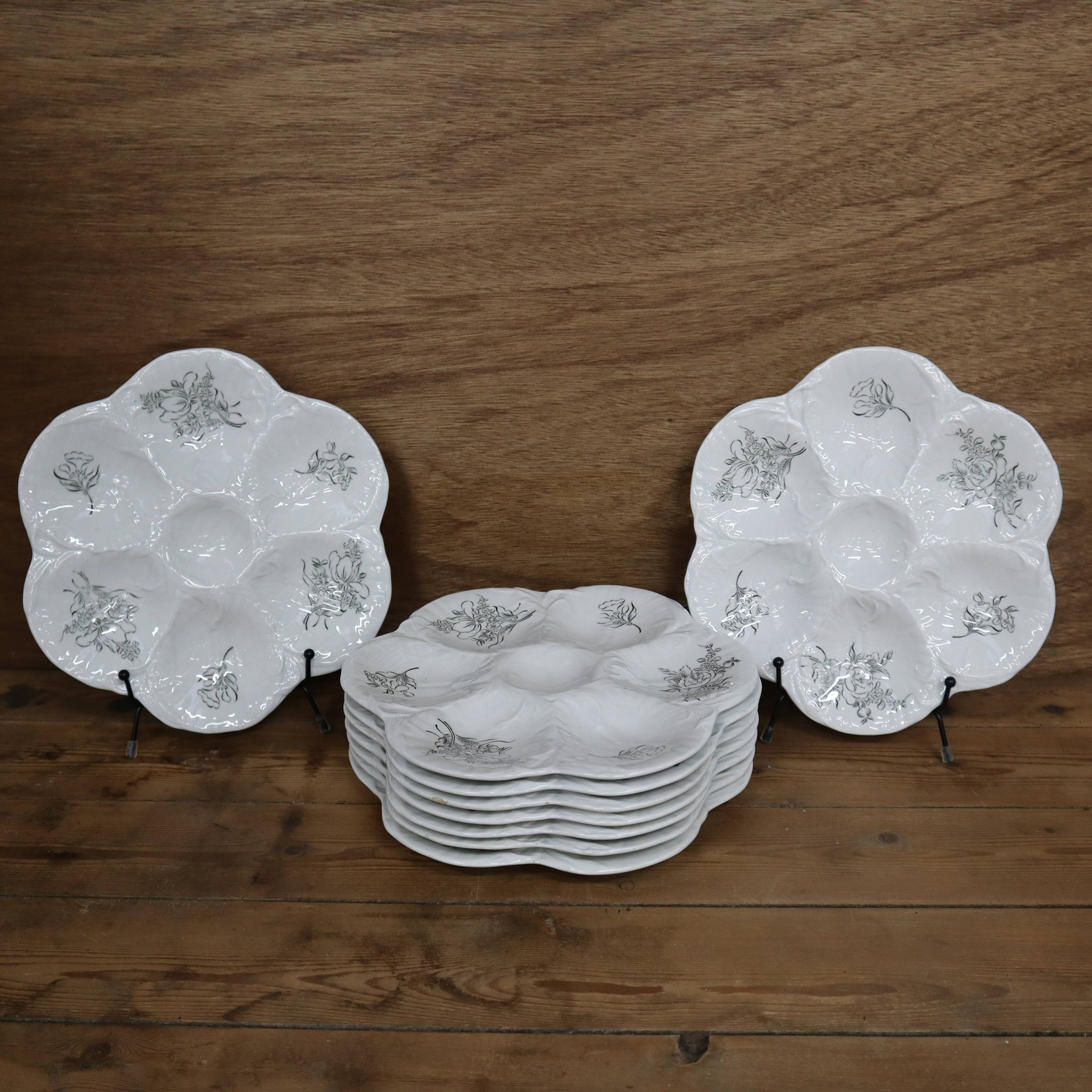 9 Oyster plates with black floral decoration KetG Luneville year 1940