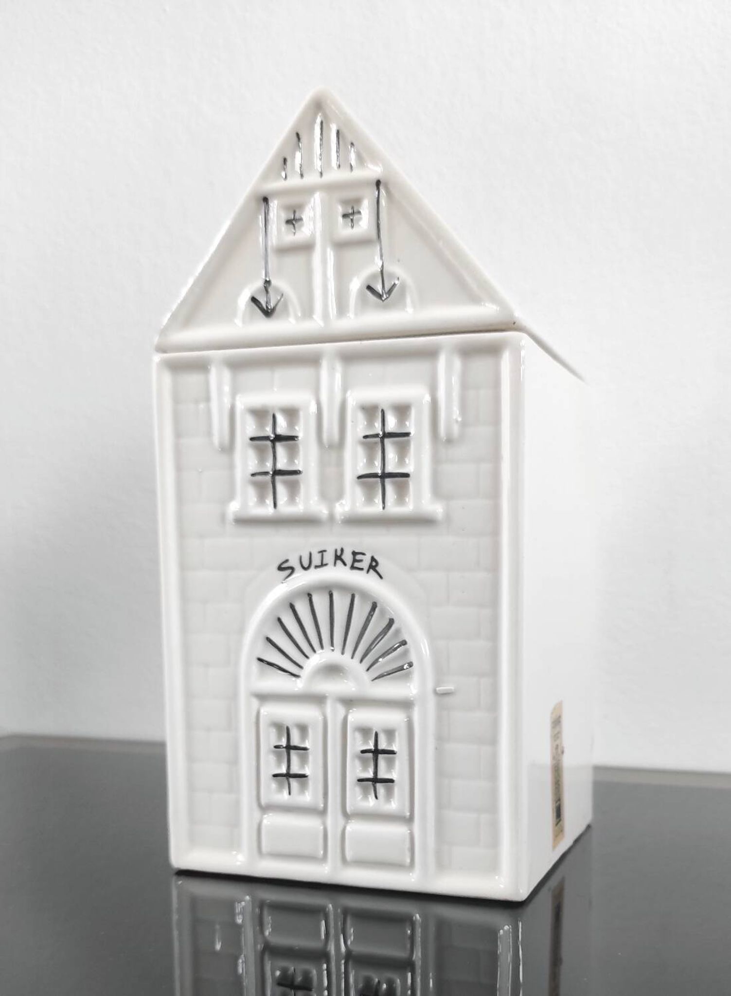 Vintage ceramic sugar box "Suiker"