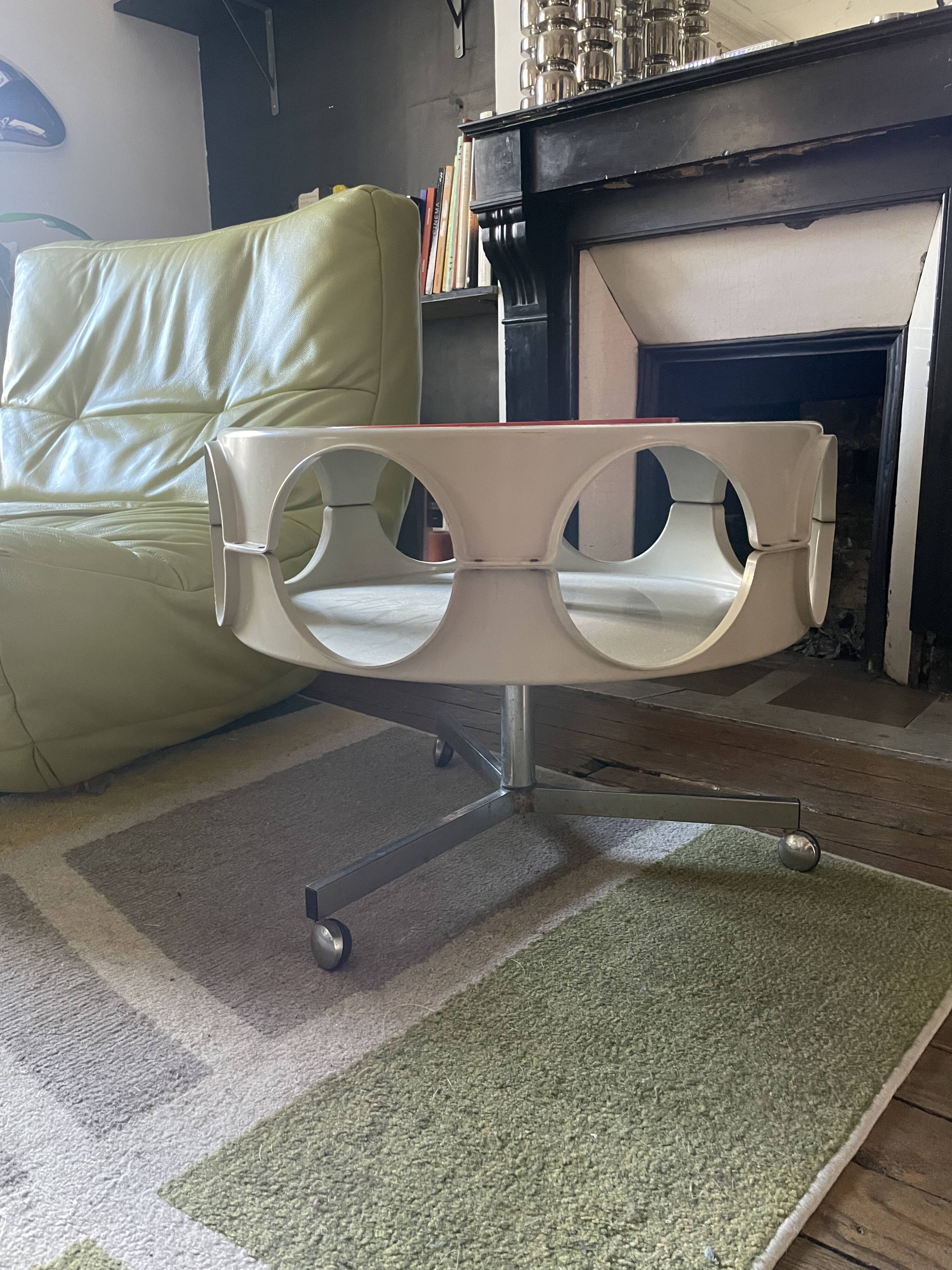 Coffee Table / Rotobar by Curver Brunssum