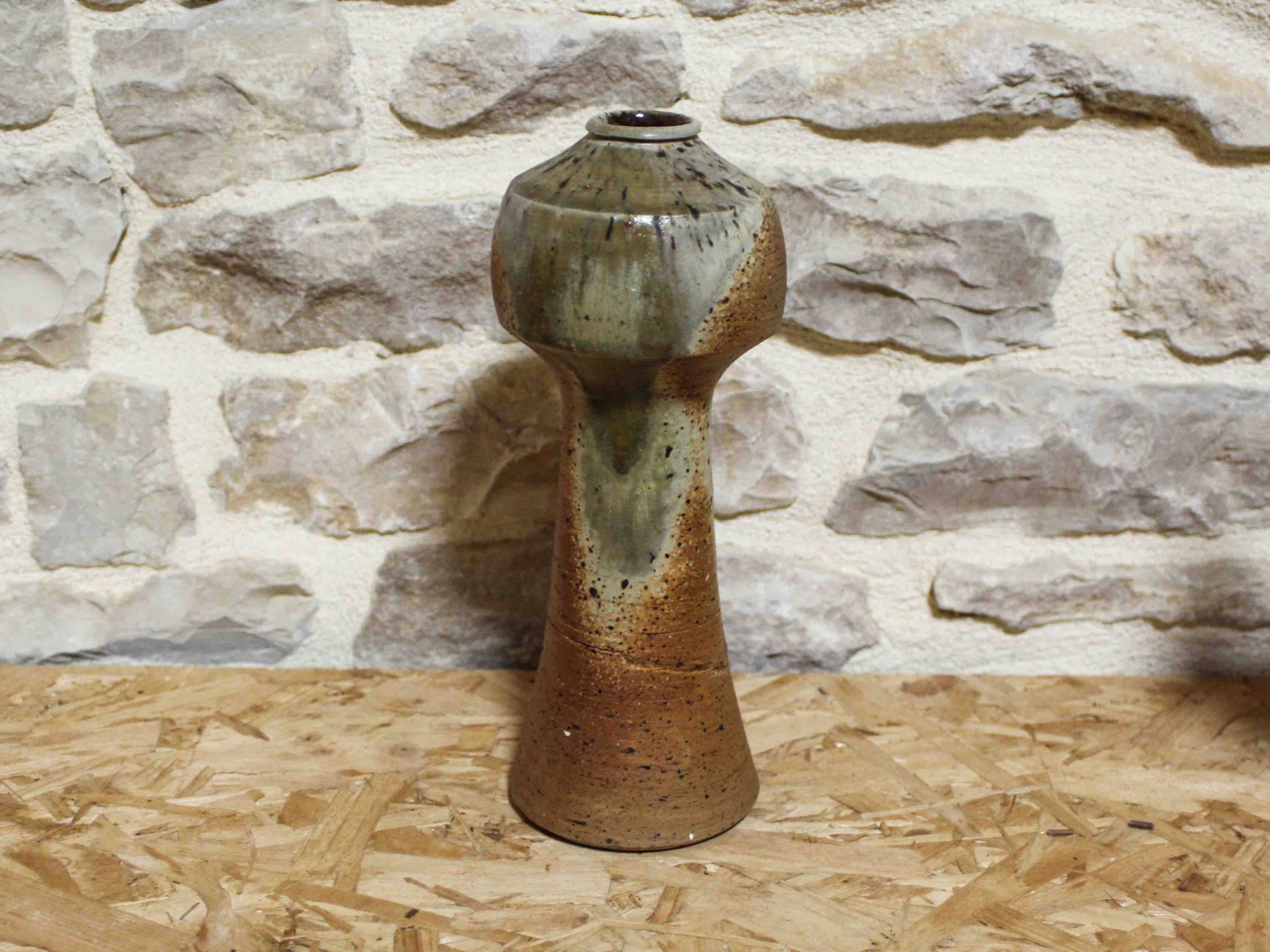 Partially glazed stoneware vase by François Gueneau