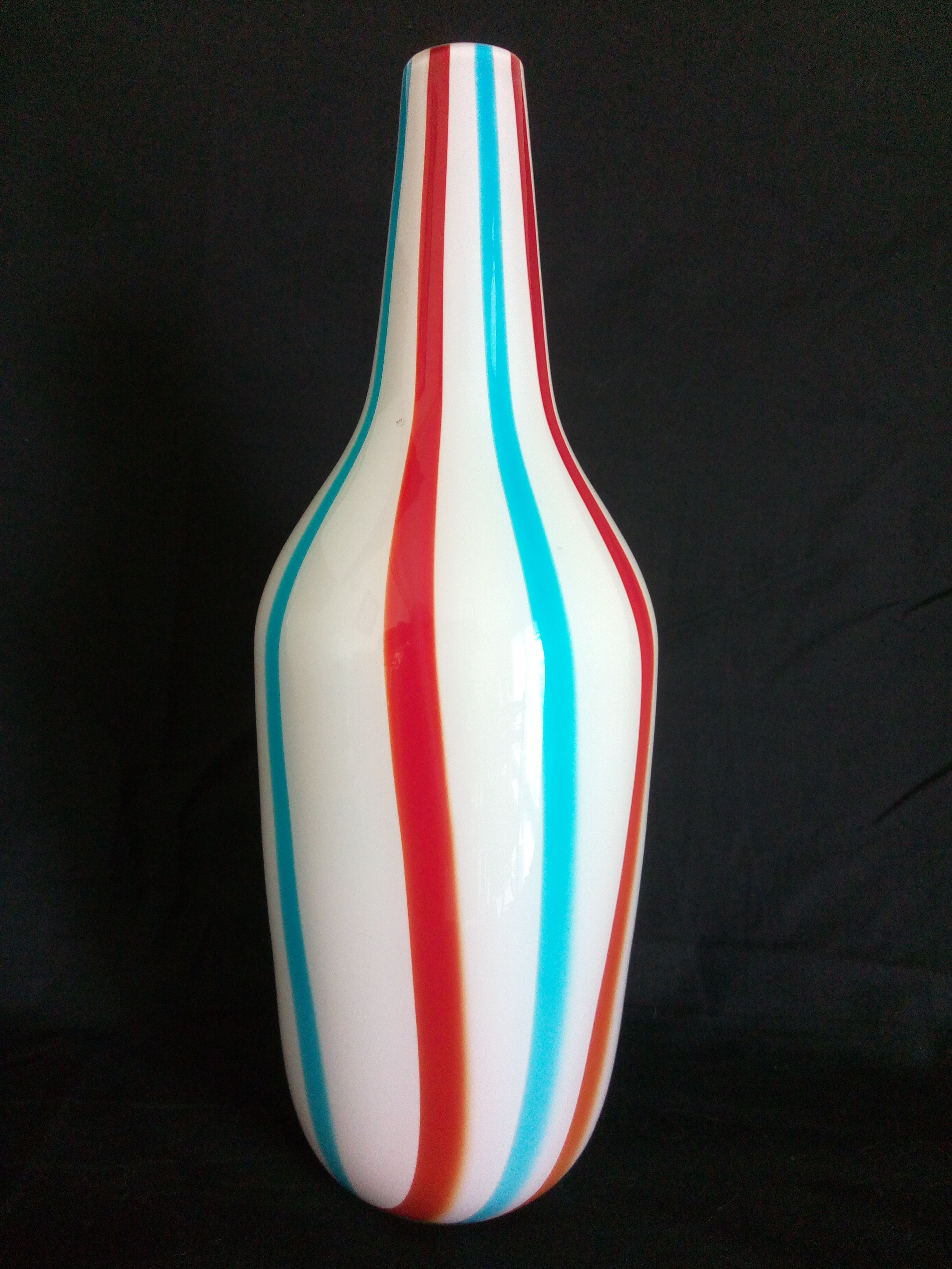 Carlo Moretti vase murano glass blown to the mouth, bottle shape
