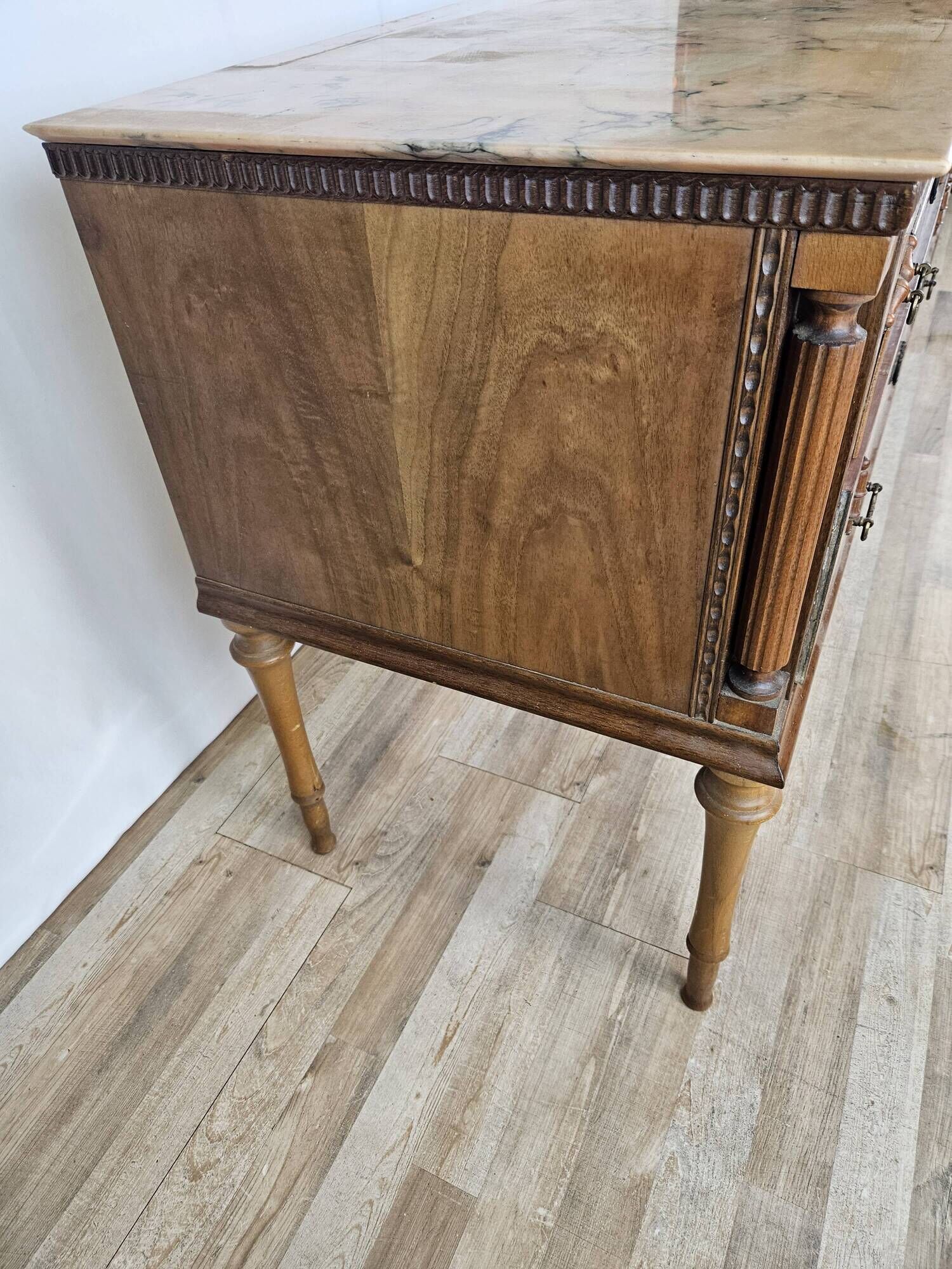 1980s chest of drawers with marble top and four drawers