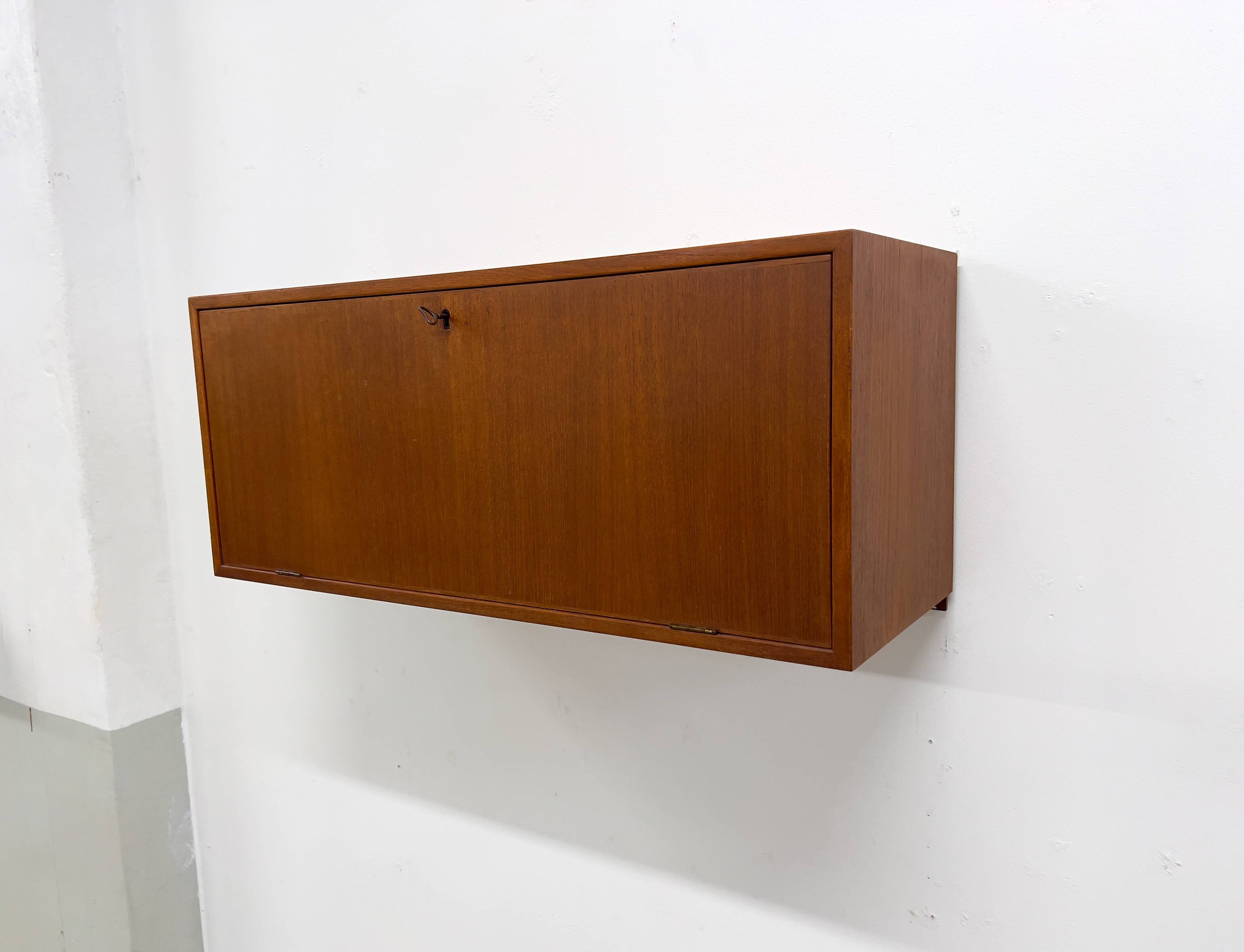 Teak Bar Cabinet By Kai Kristiansen For Feldballes, 1960s