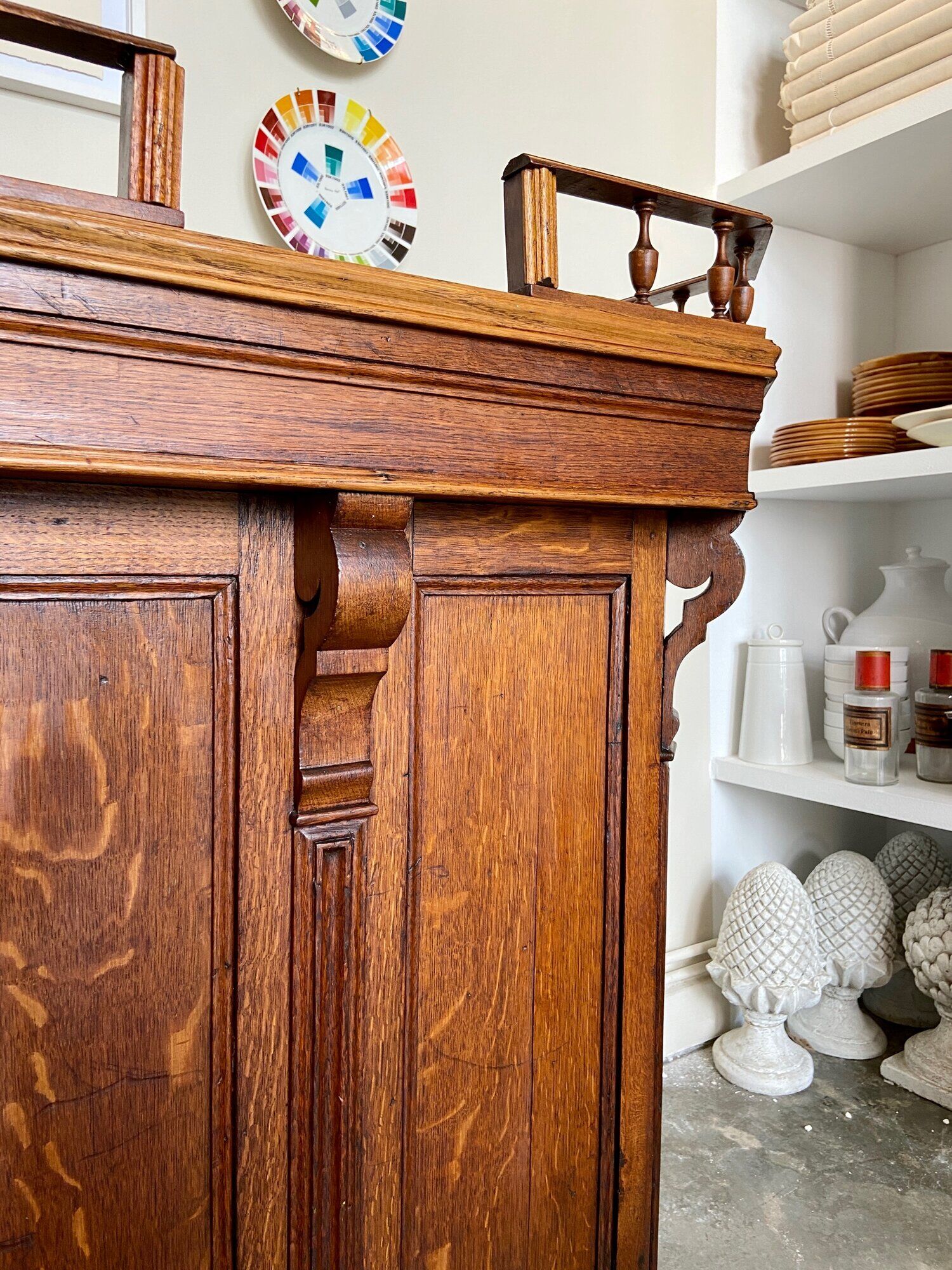 Counter, reception furniture in solid wood early twentieth century