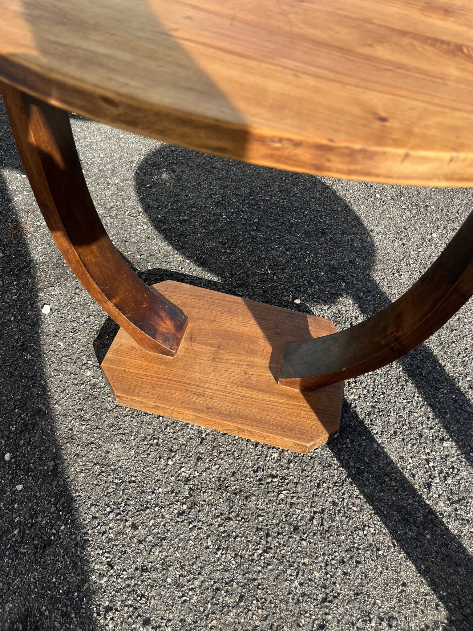 Pair of Art Deco side tables – Circa 1930